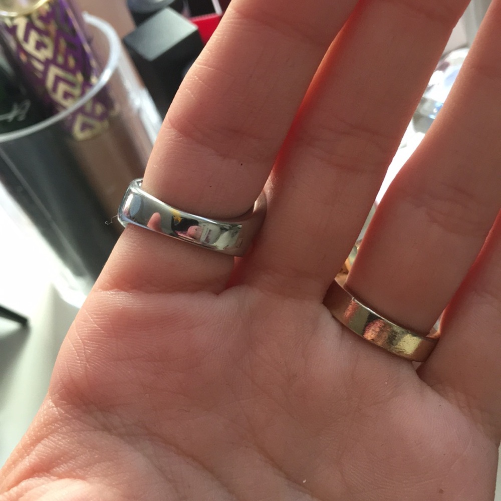 CUTE RING SET! 💜 - Picture 2 of 2